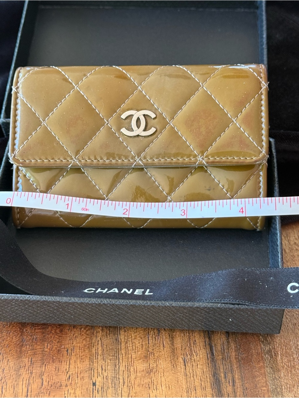 Chanel Quilted Patent Leather Compact Credit Card 💳 Wallet - Caramel Color - Picture 13 of 15